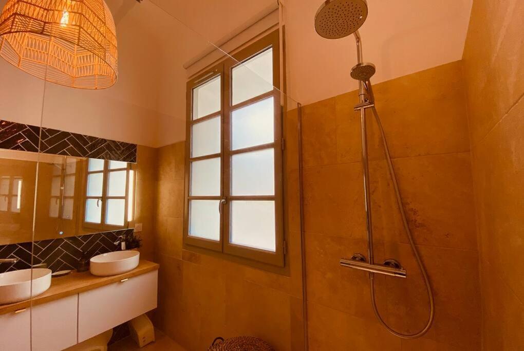 Terra Nostra - Townhouse - Swimming Pool Villa Nîmes Exteriör bild